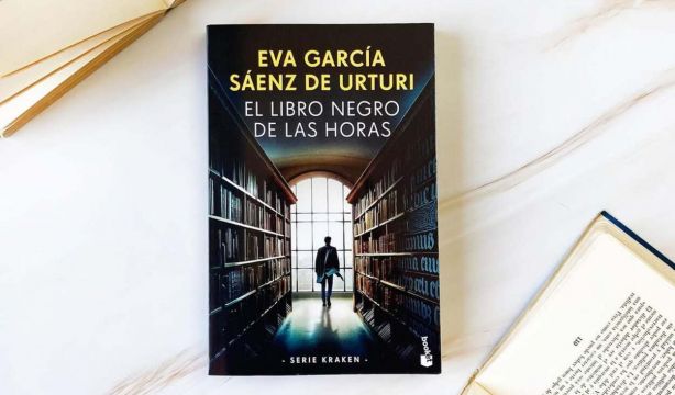 'El libro negro de las horas', de Eva García Sáenz de Urturi, dará el salto a la gran pantalla