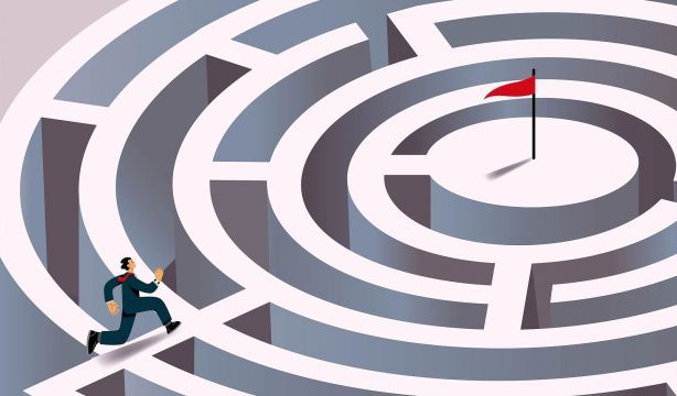 El laberinto del talento sénior: mejora la afiliación, pero se enquista el paro de larga duración