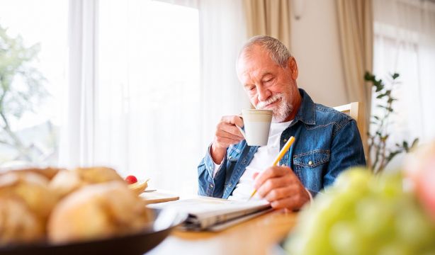 Estos son los consejos de una experta para recuperar hábitos de sueño saludables