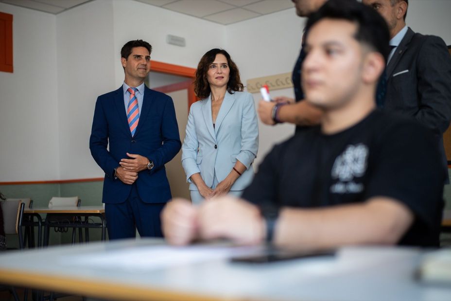 EuropaPress 6942784 presidenta comunidad madrid isabel diaz ayuso junto consejero educacion EuropaPress 6942784 presidenta comunidad madrid isabel diaz ayuso junto consejero educacion