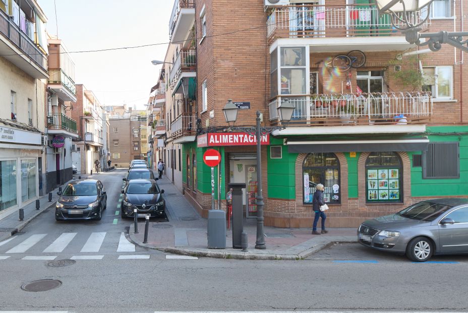 Estos son los barrios más económicos para alquilar en Madrid y Barcelona, según la OCU