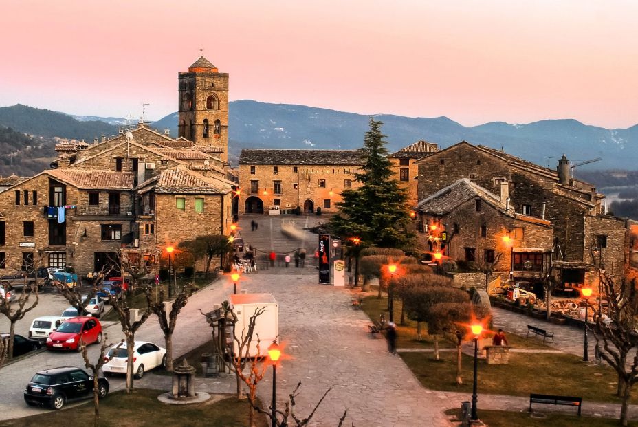 31773583943 ced9f3849a k