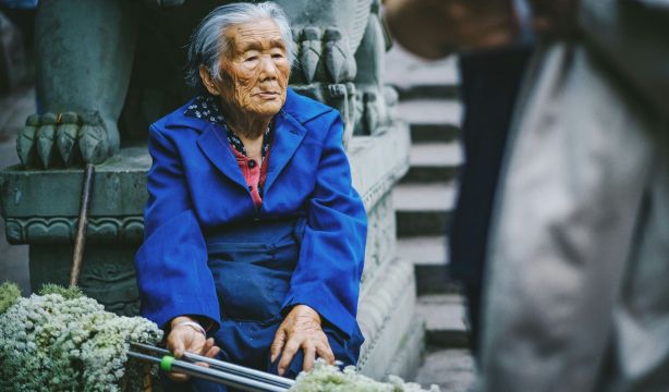 Japón bate un nuevo récord de centenarios: casi 100.000 personas tienen 100 años o más