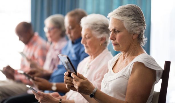 Zaragoza refuerza la lucha contra la soledad de los mayores con casi 650.000 euros en ayudas