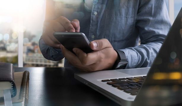 ¿Se puede cobrar el paro y ser autónomo al mismo tiempo?