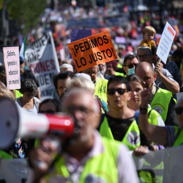 Los mayores niegan el conflicto generacional con los jóvenes por las pensiones: "No nos enfrentarán"