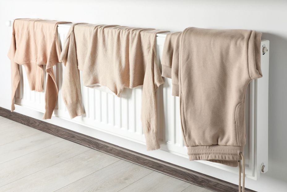 El truco definitivo para secar la ropa en interiores y ahorrar dinero 