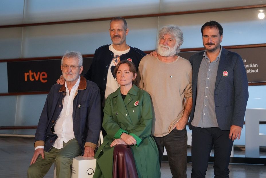 EuropaPress 6971383 i d fila abajo actores jose ramon soroiz nagore aramburu fila arriba