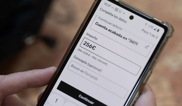 OCU denuncia los límites "injustificademente bajos" de las transferencias inmediatas. Fuente: EuropaPress.