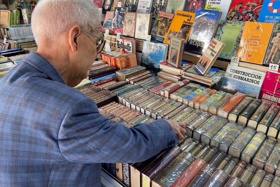 EuropaPress 6973173 feria otono libro viejo antiguo