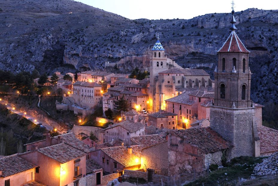 Los 8 pueblos más bonitos de España para visitar en otoño