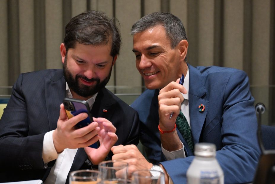 EuropaPress 6979661 presidente gobierno pedro sanchez conversa presidente chile gabriel boric EuropaPress 6979661 presidente gobierno pedro sanchez conversa presidente chile gabriel boric