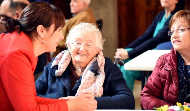 Nueva programación de talleres de envejecimiento activo para las personas mayores de Granada