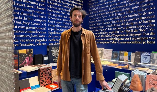 Albert Monreal convierte la película 'Casa en flames' en una novela EuropaPress.