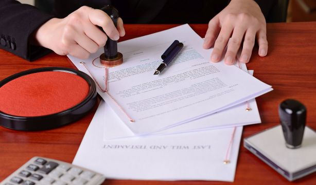 Los motivos por los que debes hacer testamento aunque "pienses que tienes pocos bienes"