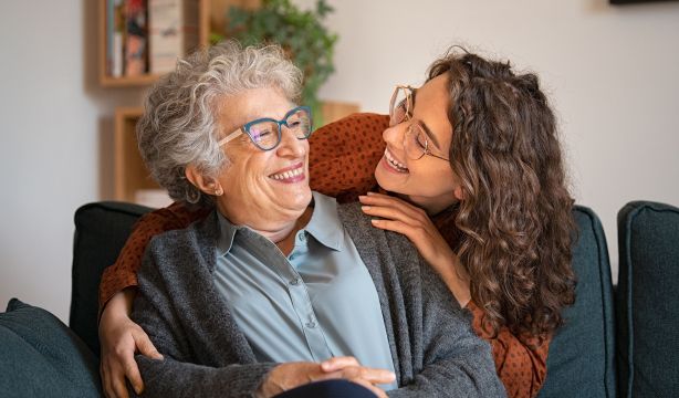 La petición más tierna en TikTok: una joven lituana busca una abuela española