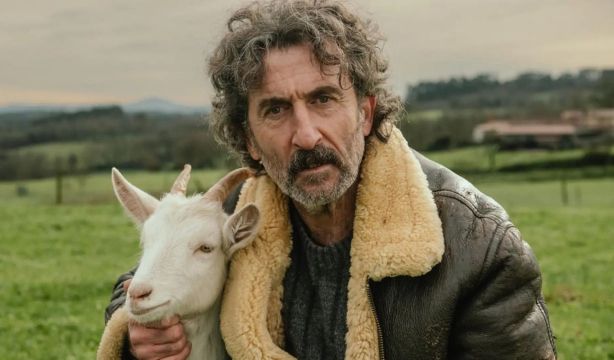 Luis Zahera se pasa al humor en 'Animal', serie que retrata la crisis de la España vaciada