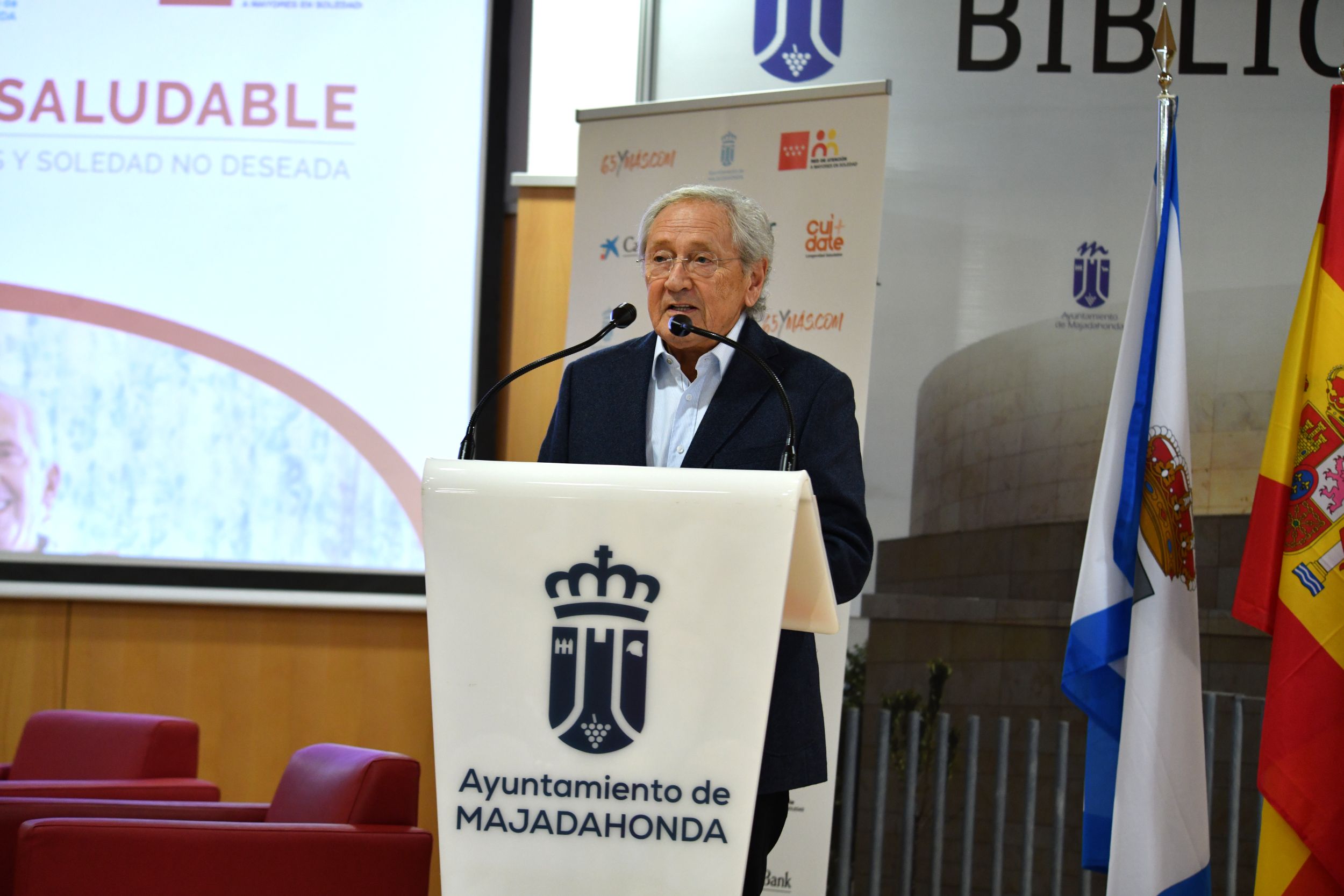 Fernando Ónega: "No quiero sentirme viejo, no quiero que me entre el viejazo" . Foto: Agustín Millán Fernando Ónega: "No quiero sentirme viejo, no quiero que me entre el viejazo" . Foto: Agustín Millán
