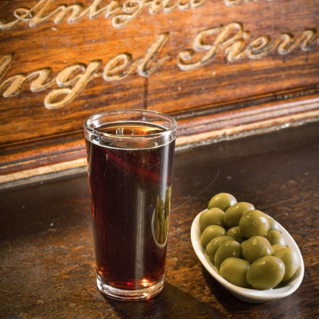 Guía del mejor vermut madrileño y ruta por los bares especializados para disfrutar del aperitivo Guía del mejor vermut madrileño y ruta por los bares especializados para disfrutar del aperitivo