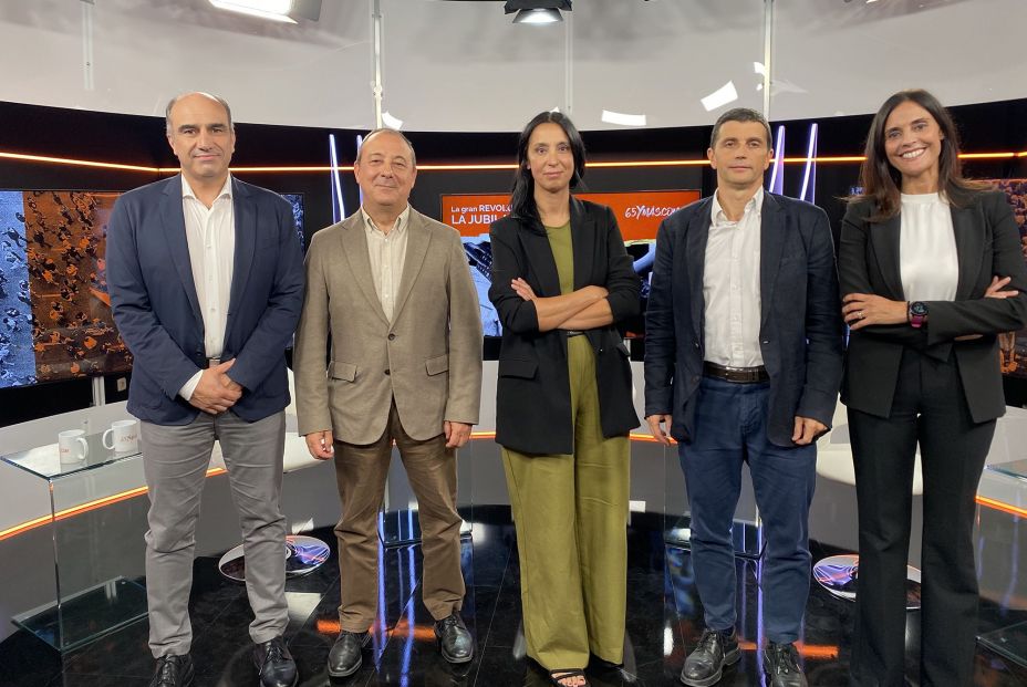 Debate Pensiones 65YMÁS: Borja Suárez alerta: "Agitar un supuesto conflicto generacional atenta contra la cohesión social" Debate Pensiones 65YMÁS: Borja Suárez alerta: "Agitar un supuesto conflicto generacional atenta contra la cohesión social"