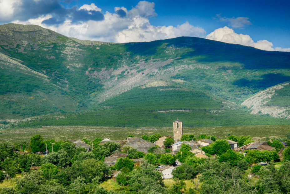 Ruta por los pueblos negros de Guadalajara: los lugares imprescindibles