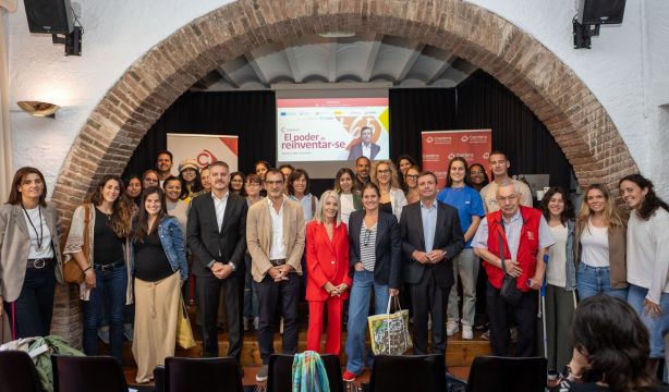 Cámara de Comercio de Barcelona y Camino Villa, a los sénior: "Reinventarse es un acto de coraje"