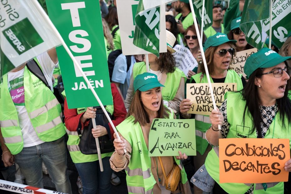 EuropaPress 6994498 personal sanitario concentracion exigir aprobacion nuevo estatuto marco