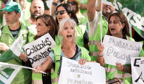 Las enfermeras denuncian la falta de contratación de refuerzos para la campaña de vacunación