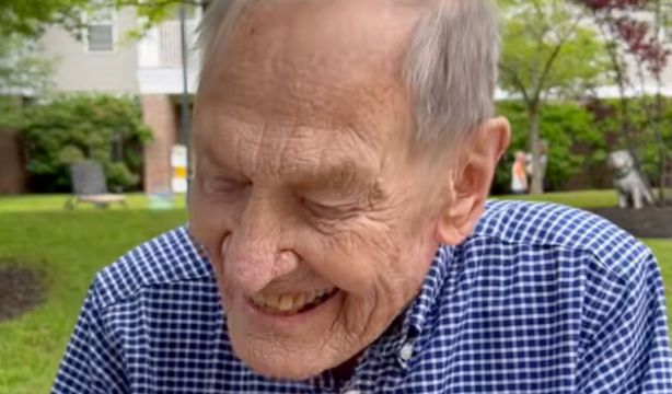 VÍDEO: El tierno momento en que un hombre recuerda cómo se enamoró de su mujer tras 76 años juntos (Hunter Prosper)