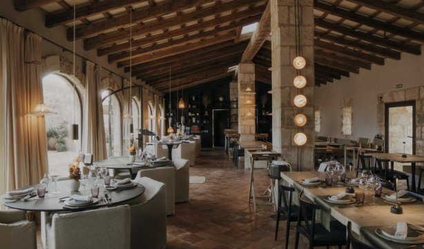 Vermell, restaurante del hotel Vestige Son Vell, cierra tercera temporada con menú especial