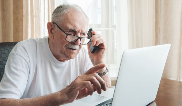 Las cuatro trampas de las ofertas telefónicas para contratar una nueva tarifa de luz o gas