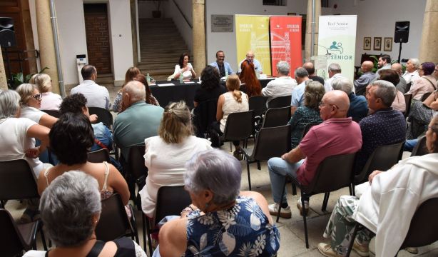 'IA Senior', el innovador proyecto que impulsará la formación entre las personas mayores de Cáceres (Diputación de Cáceres / Europa Press)