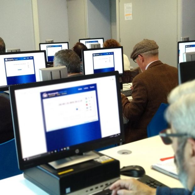 EuropaPress 6089987 mayores participan actividades organizadas ayuntamiento fuenlabrada