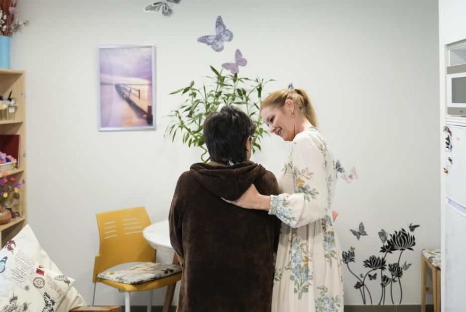 Un centro residencial de Madrid acoge a víctimas de violencia de género mayores de 65 Un centro residencial de Madrid acoge a víctimas de violencia de género mayores de 65