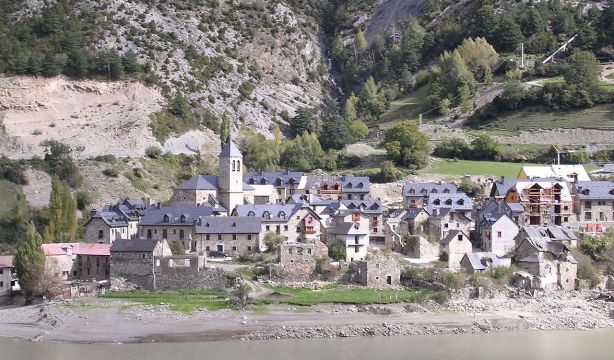 El pueblo que estuvo 30 años sumergido: un enclave único del Alto Aragón y una historia inigualable