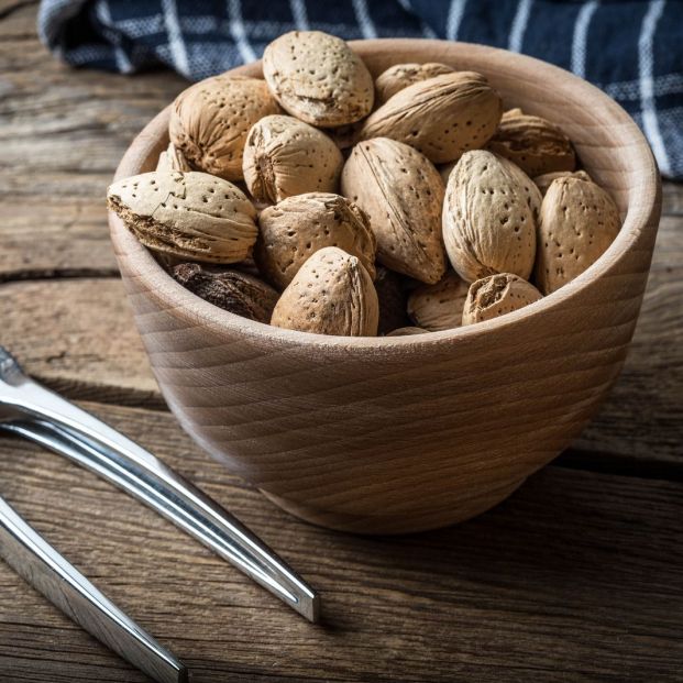 Los beneficios de incluir las almendras en la dieta de las personas mayores