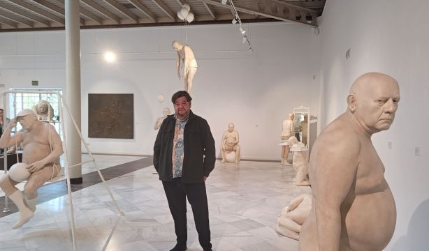 José Manuel Belmonte, escultor: "Es de justicia cuidar a los mayores de forma digna"