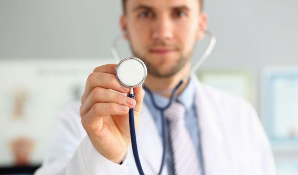 AstraZeneca y Microsoft se alían para impulsar la innovación y la IA en salud en España