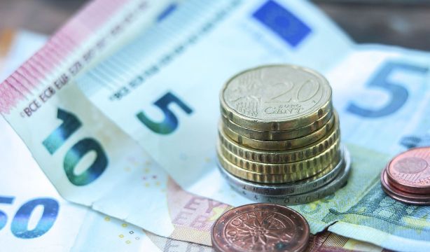 Pensión de viudedad: el SEPE aclara cuándo es compatible con el subsidio por desempleo