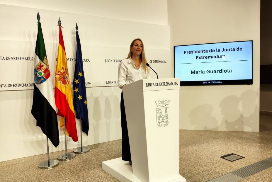 EuropaPress 7060275 presidenta junta extremadura maria guardiola rueda prensa sede presidencia