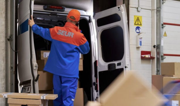 SEUR refuerza su plantilla con 2.800 incorporaciones para afrontar el Black Friday y la Navidad