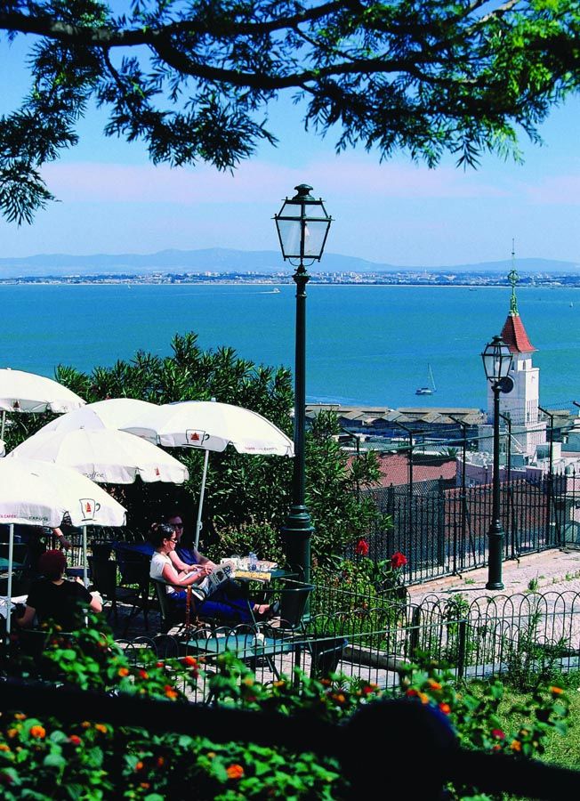 Miradouro de Santa Luzia Lisboa Miradouro de Santa Luzia Lisboa