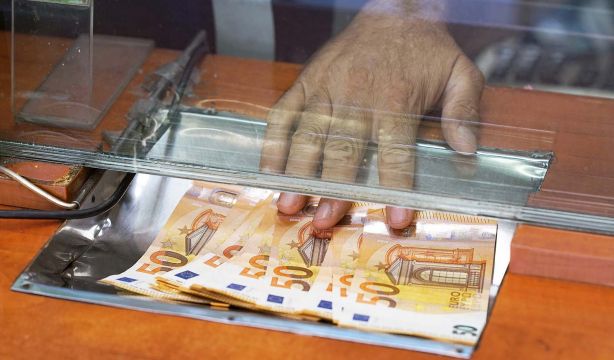 Pago de las pensiones y paga extra en noviembre de 2025: ¿cuál es la fecha de cobro en cada banco?. Foto: bigstock