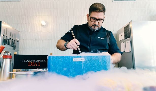 Dani García tiene la receta perfecta para el otoño alcachofas con garbanzos y morcilla