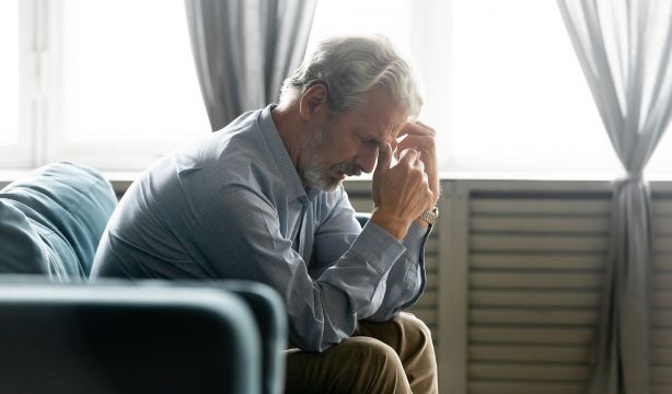 La mala salud a los 50 eleva el riesgo de demencia en la vejez. (Bigstock)