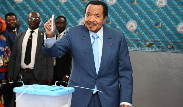 El camerunés Paul Biya, el presidente de mayor edad del mundo, toma posesión con 92 años