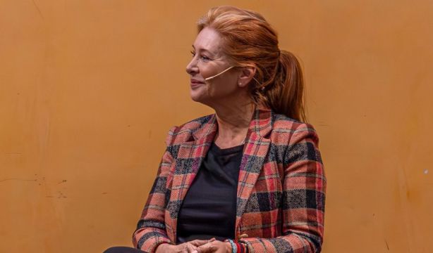 Teresa Viejo Reinventarse no es cambiar de vida, es volver a nacer desde dentro