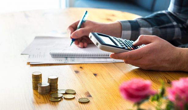 El ahorrador español es conservador, invierte a largo plazo y busca atención presencial en su banco. Foto: BigStock El ahorrador español es conservador, invierte a largo plazo y busca atención presencial en su banco. Foto: BigStock