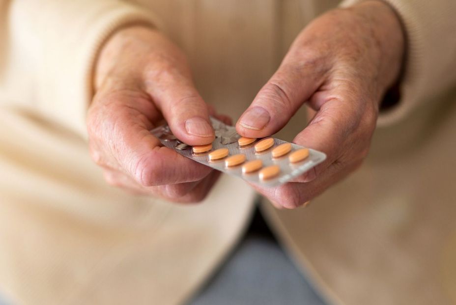 Tratamiento farmacológico del párkinson Tratamiento farmacológico del párkinson