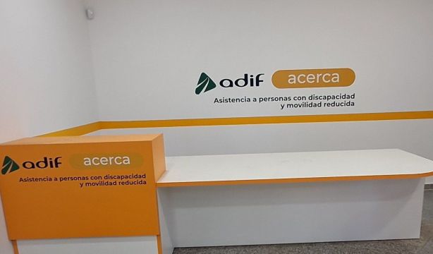 Adif Acerca inaugura una nueva oficina para viajeros con discapacidad y movilidad reducida en Atocha